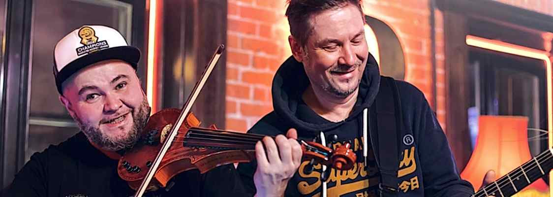 Феликс Лахути электроскрипка вокал Анатолий Мачуленко гитара